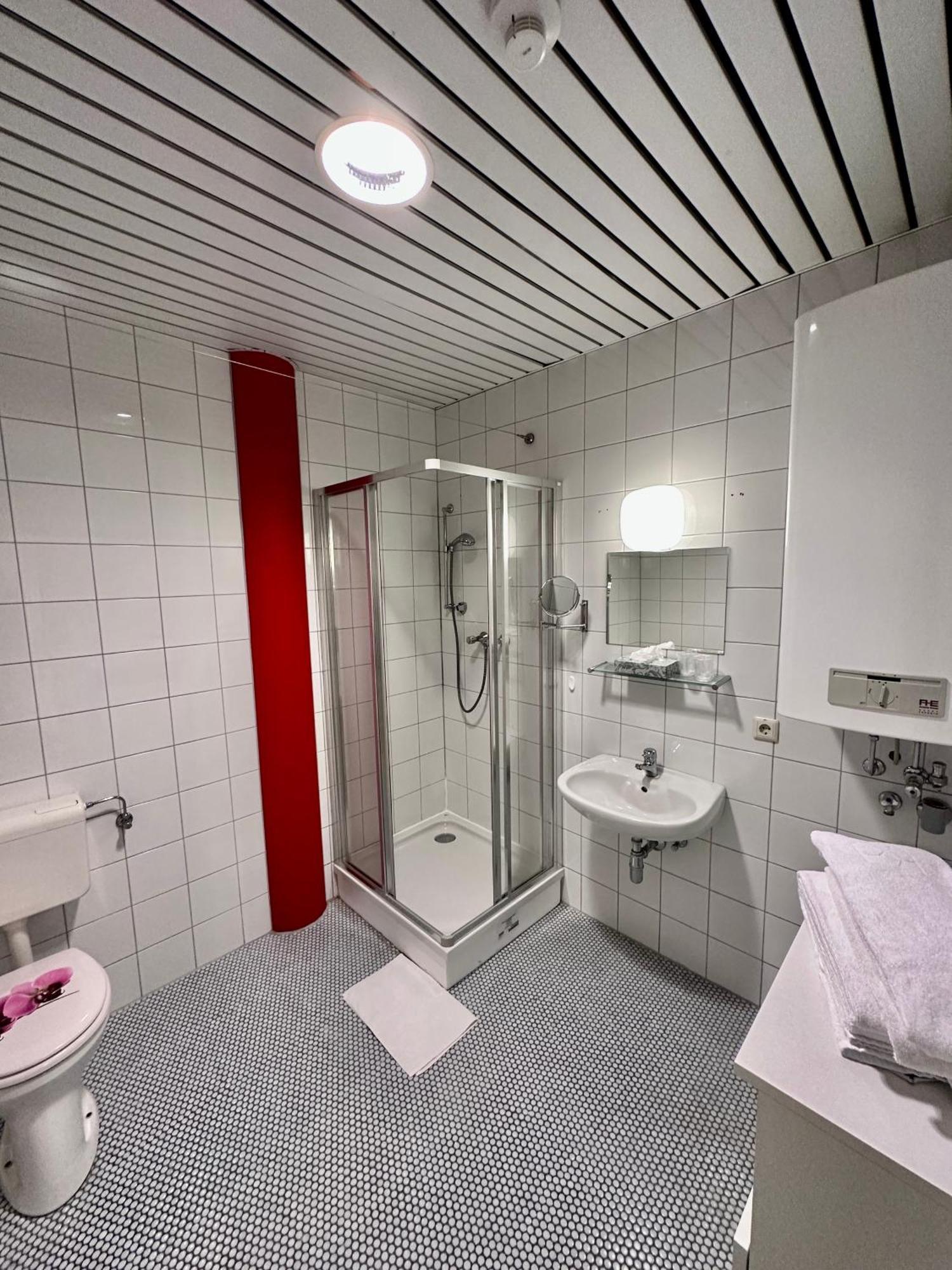 Kobra Room In Spielberg Spielberg Bei Knittelfeld Exteriör bild